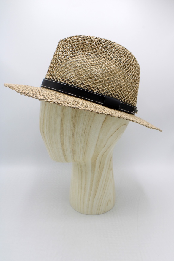 detail Letní slaměný klobouk