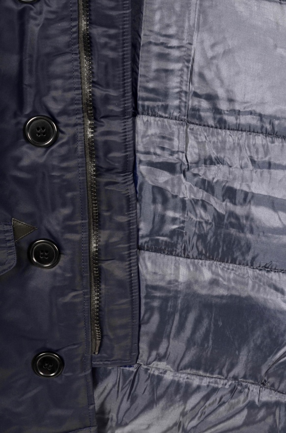 detail pánská zimní bunda