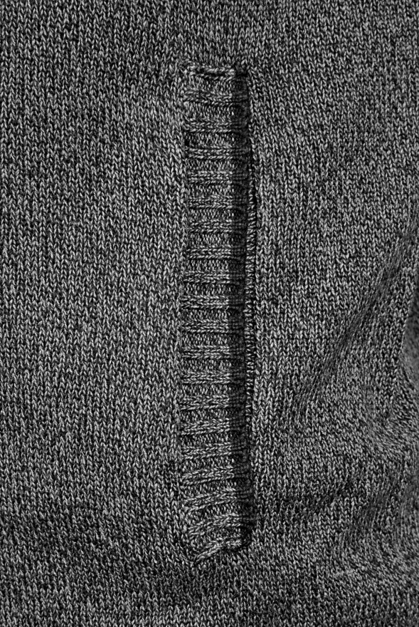 detail Pánský svetr na zip