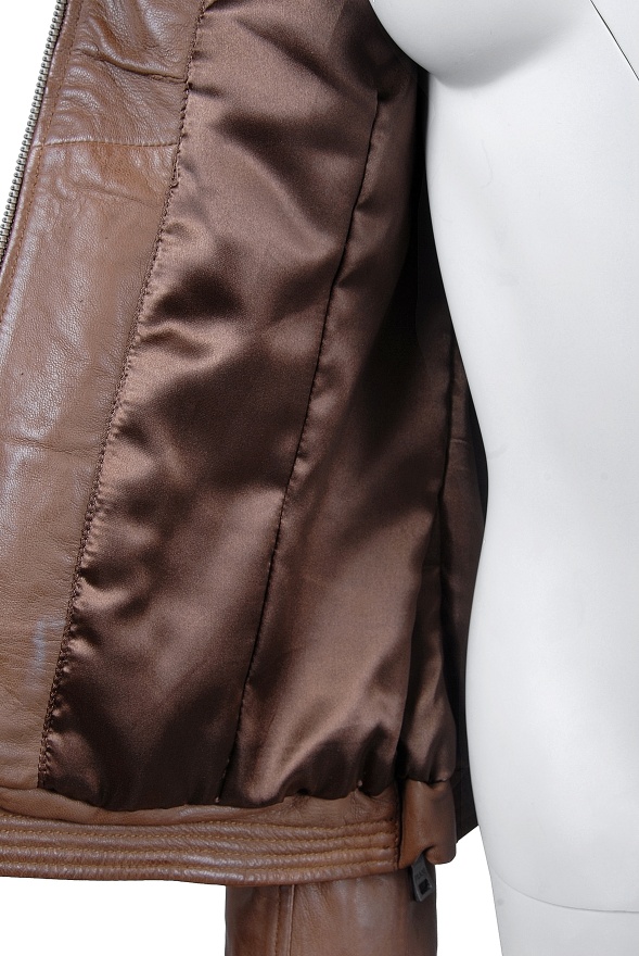 detail Dámská kožená bunda