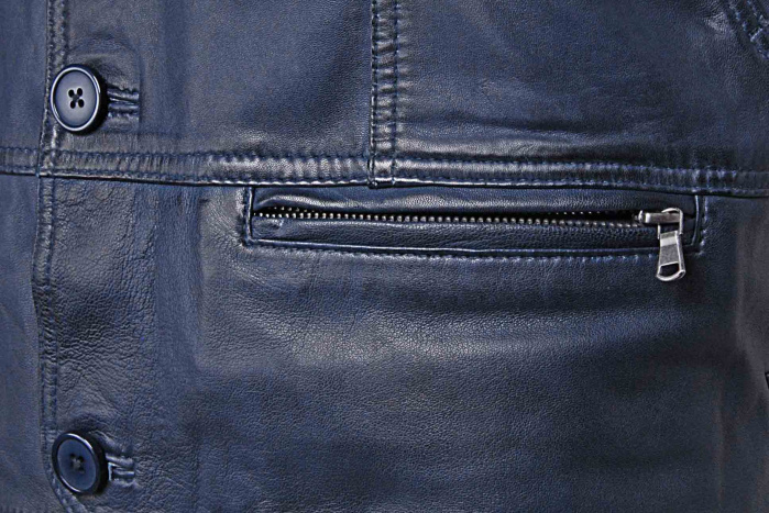 detail Pánská kožená vesta