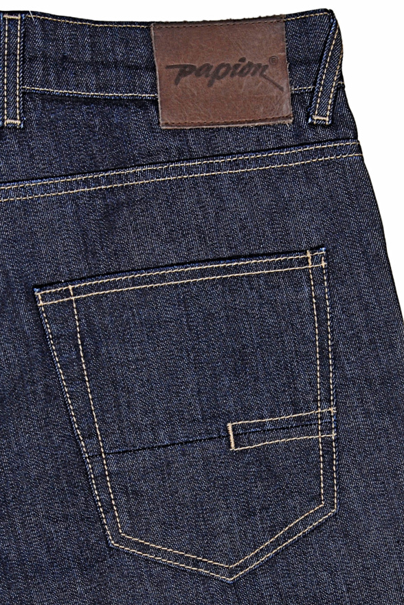 detail papion jeans