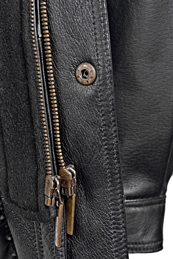 detail pánský kožený parker s odepínací légou