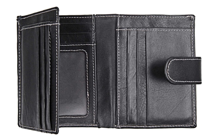 detail kožená peněženka dámská