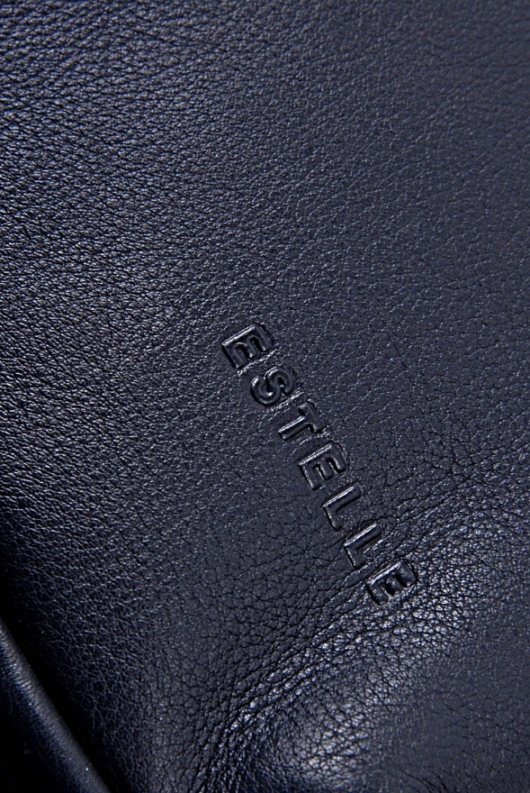 detail Kožený batůžek