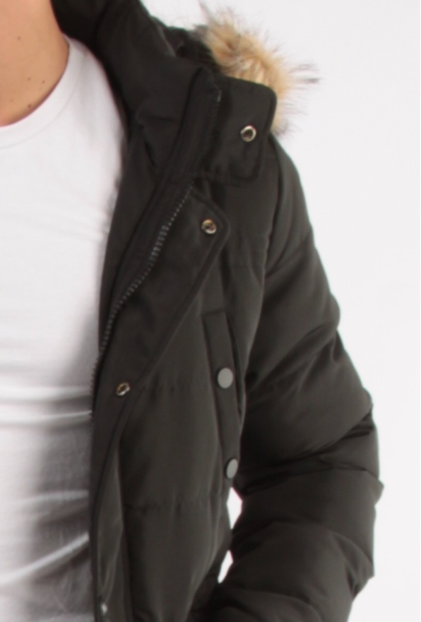 detail Pánská prodloužená bunda s kapucí