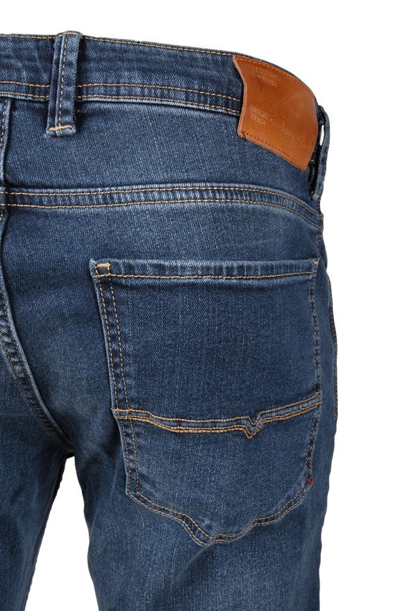detail Papion jeans