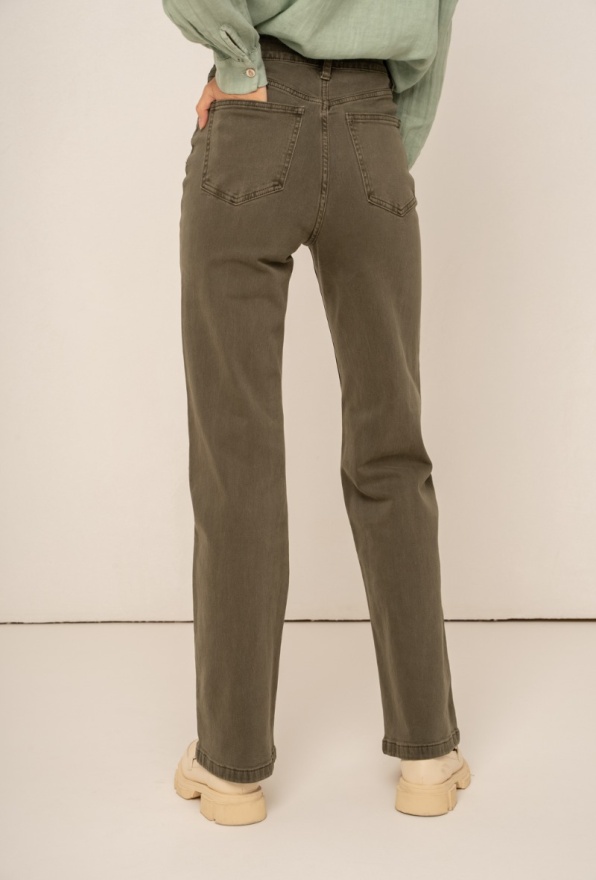 detail Dámské džíny, rovné nohavice, vysoký pas