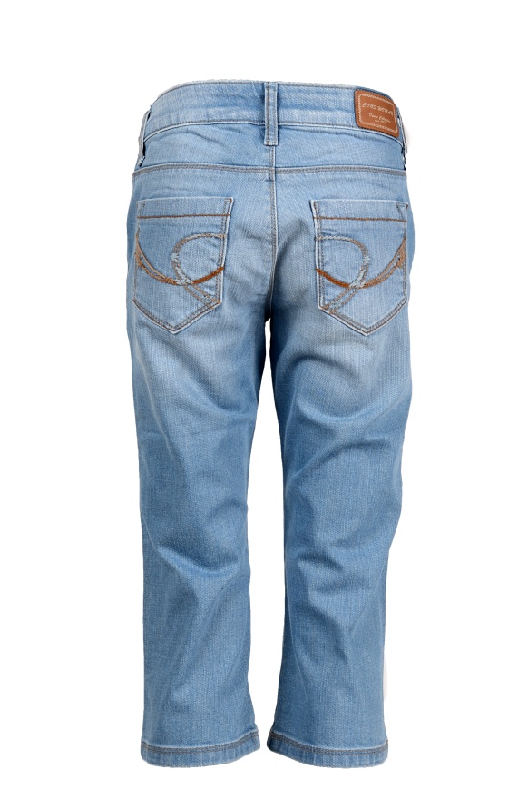 detail capri d. jeans