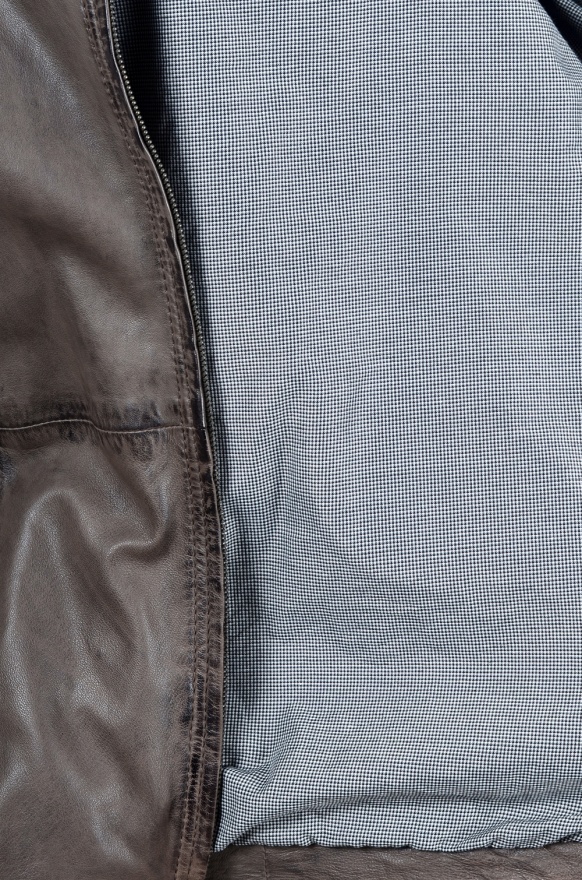 detail kožená bunda pánská