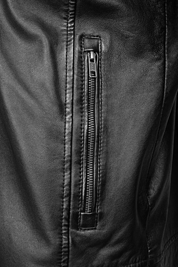 detail Kožená pánská bunda