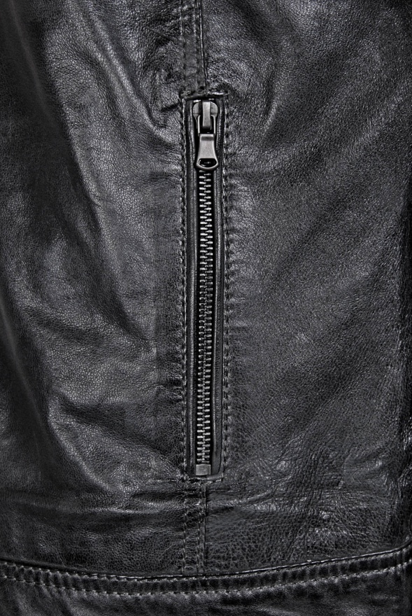 detail Kožená pánská bunda, límec, prodloužený rukáv