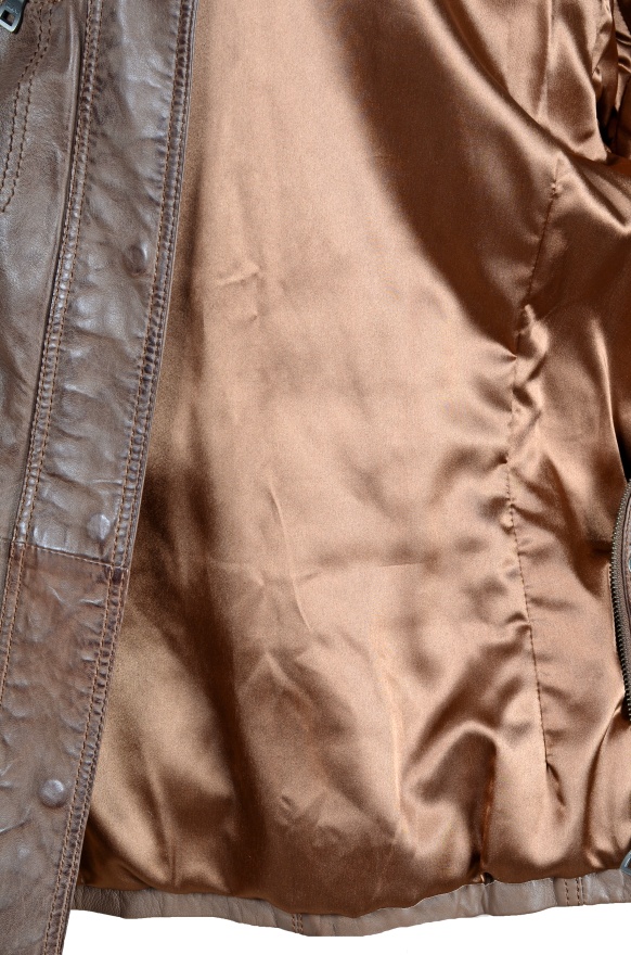 detail kožená dámská bunda