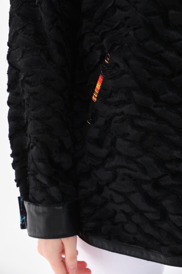 detail Dámský luxusní oboustranný kabátek